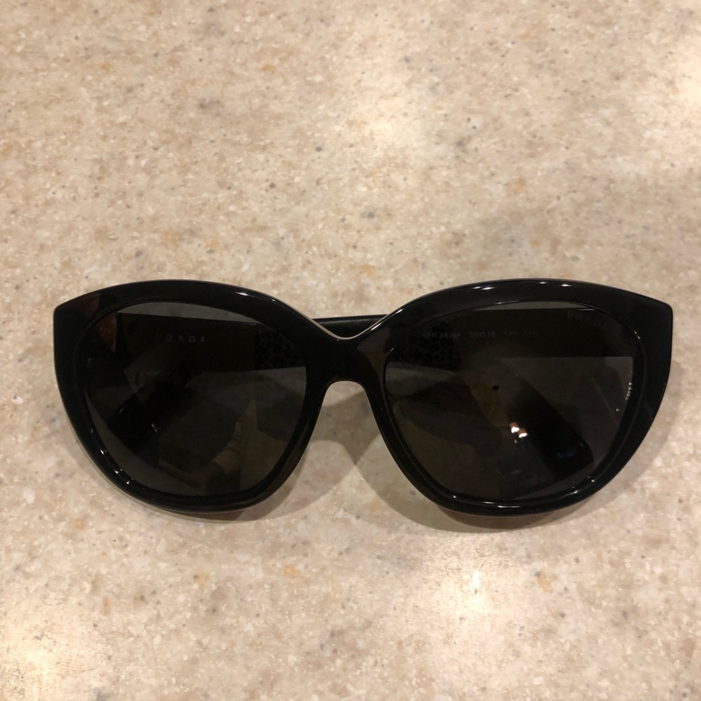 PRADA Sungkasses